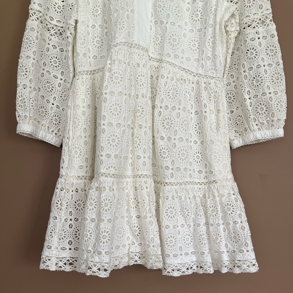 {Vineyard Vines} Tiered Eyelet Ruffle Dress in White - Womens Medium - NWT - Picture 3 of 10